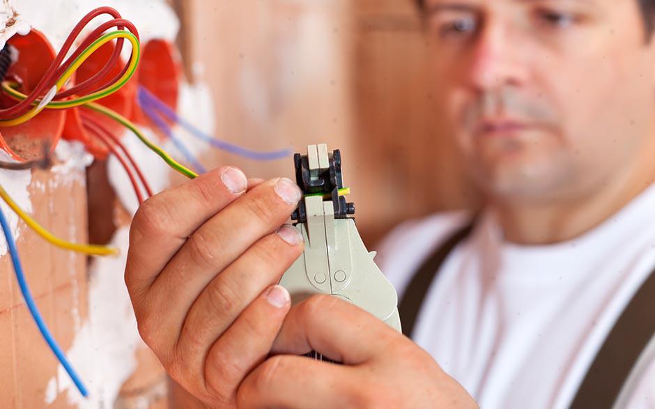 besoin d'un électricien Longueil-Sainte-Marie